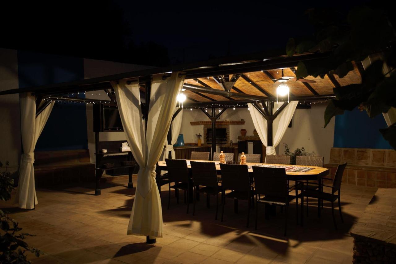 Casa De Las Montanas Villanueva del Trabuco Exteriér fotografie